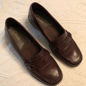 Clark’s wedge casual/dress shoes